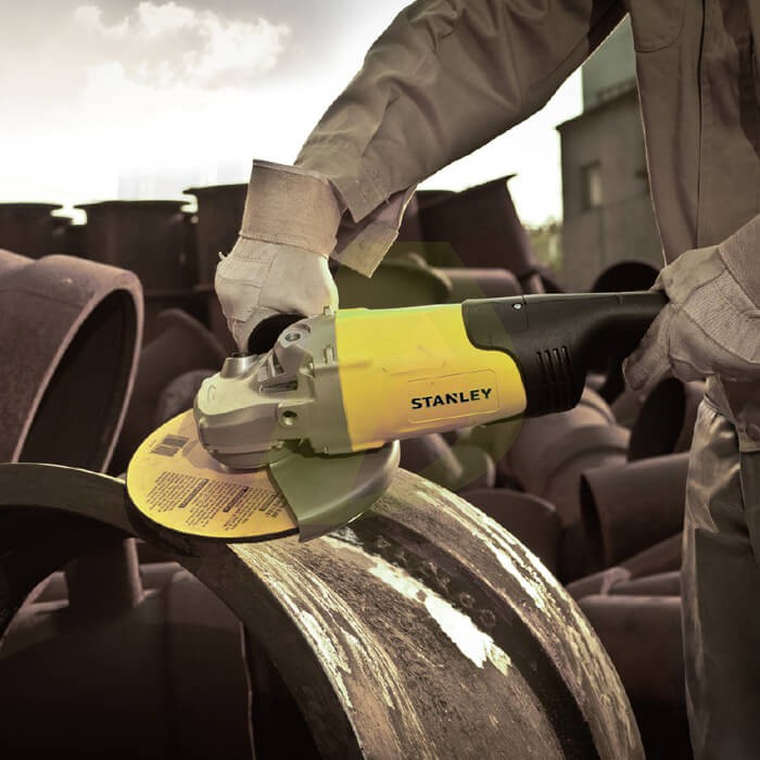 Угловая шлифмашина STANLEY SL209 Угловая шлифмашина STANLEY SL209