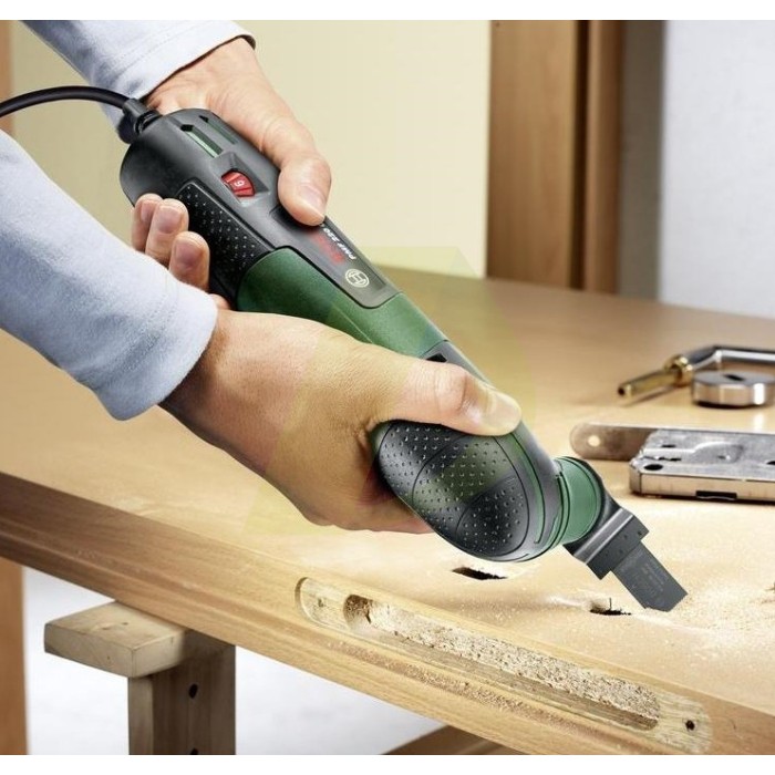 Багатофункційний інструмент BOSCH PMF 220 CE (0603102020) Багатофункційний інструмент BOSCH PMF 220 CE (0603102020)