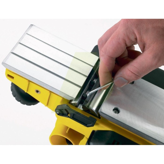 Рубанок сетевой STANLEY STPP7502 Рубанок сетевой STANLEY STPP7502