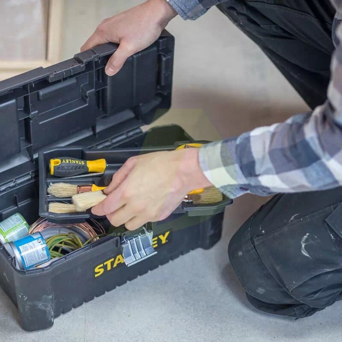 Ящик пластиковый STANLEY STST1-75515 Ящик пластиковый STANLEY STST1-75515